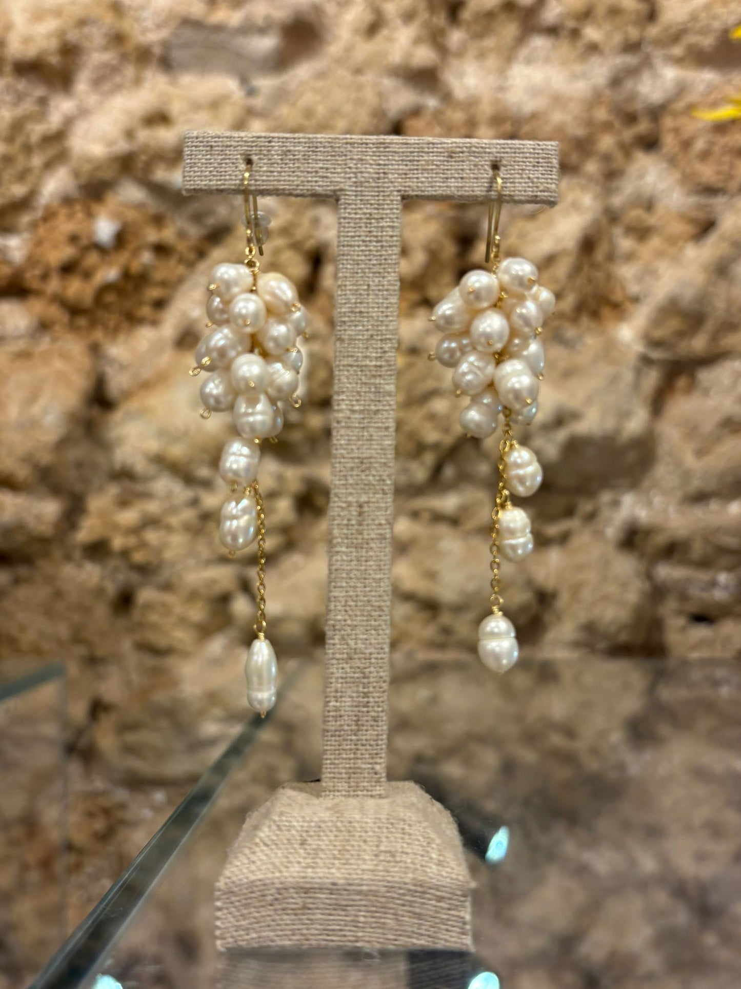 Falling Pearls earrings