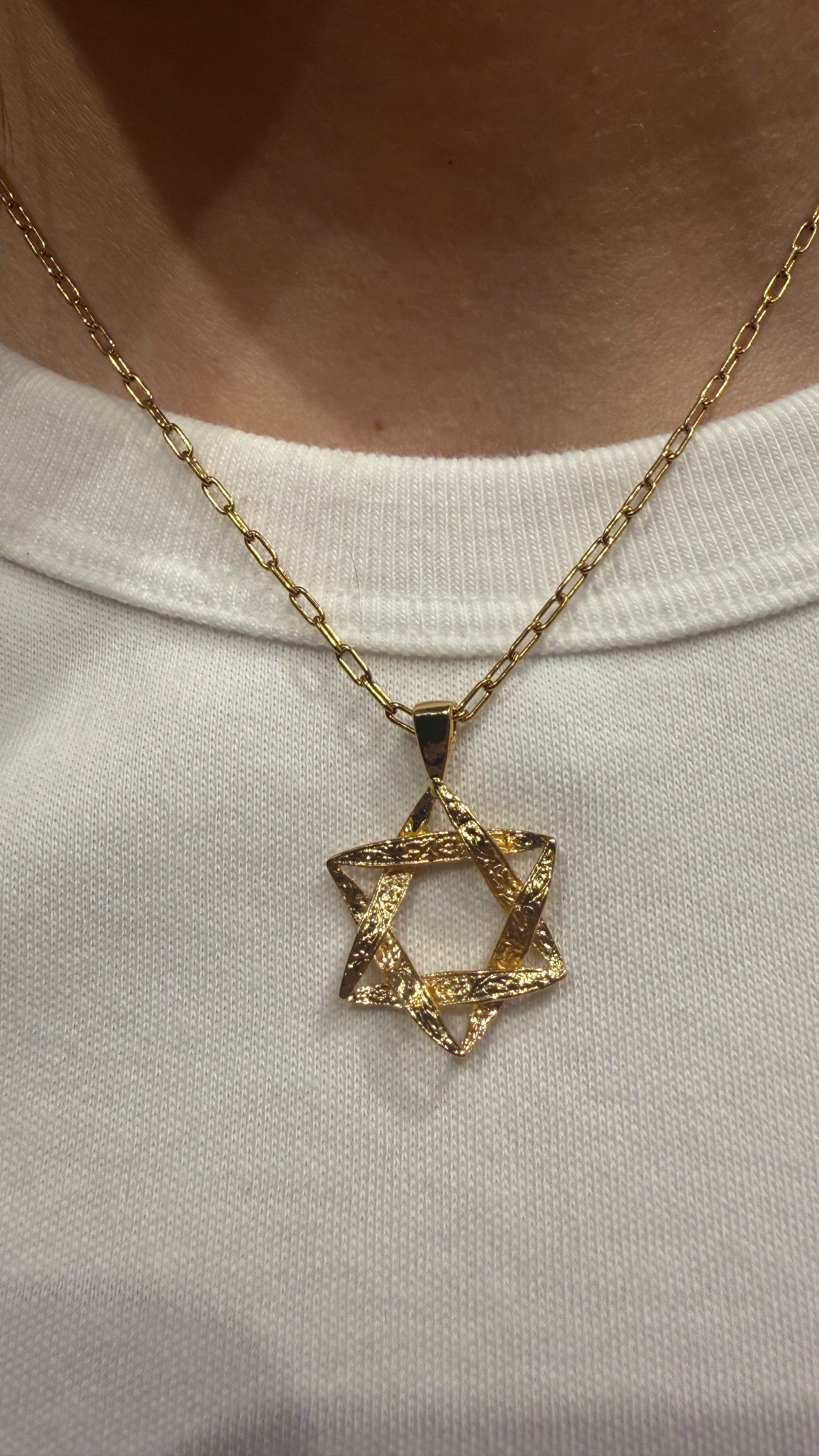 Necklace magen Neve tzedek - detail shot - necklace | Love Letters Tel Aviv