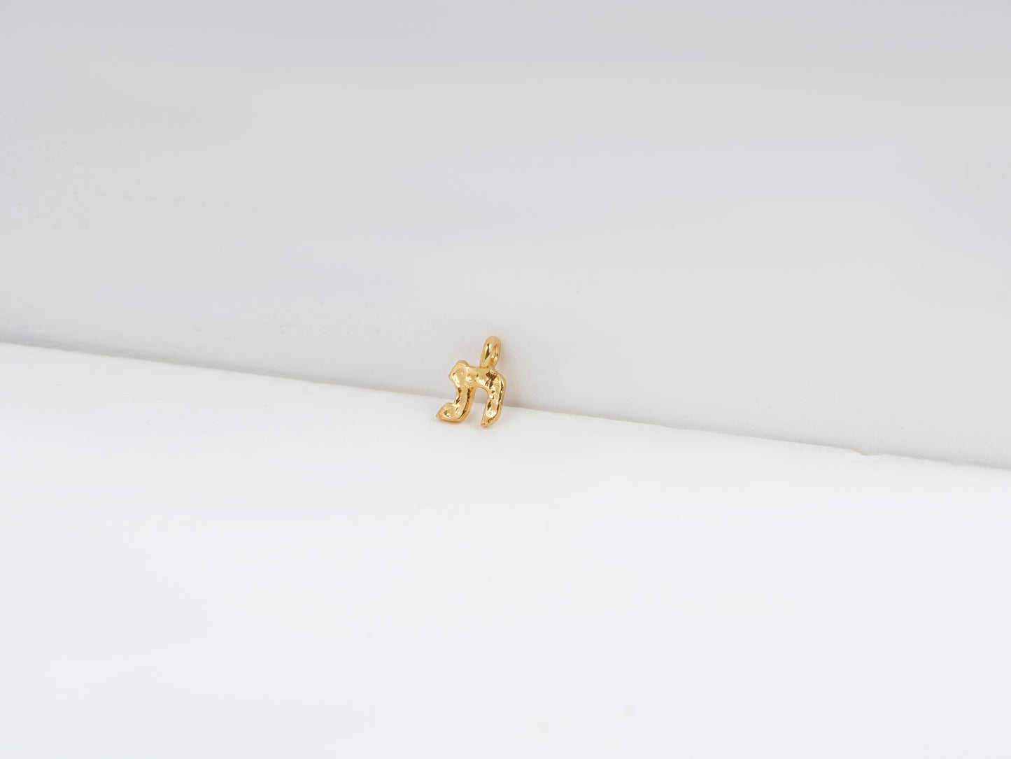 ת - taf - detail shot - Hebrew letter charm | Love Letters Tel Aviv