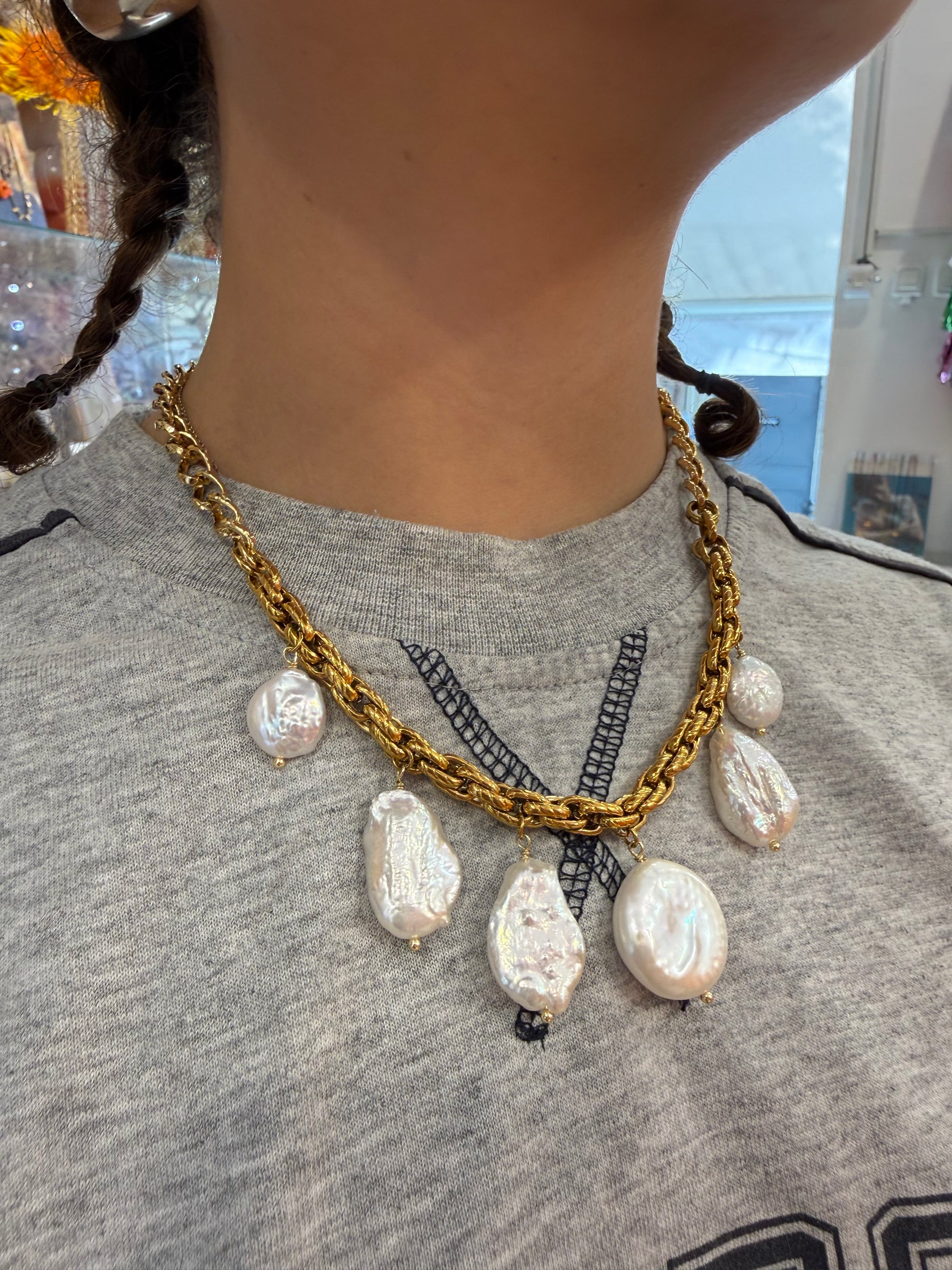 Rothschild necklace pearls - detail shot - handmade necklace | Love Letters Tel Aviv