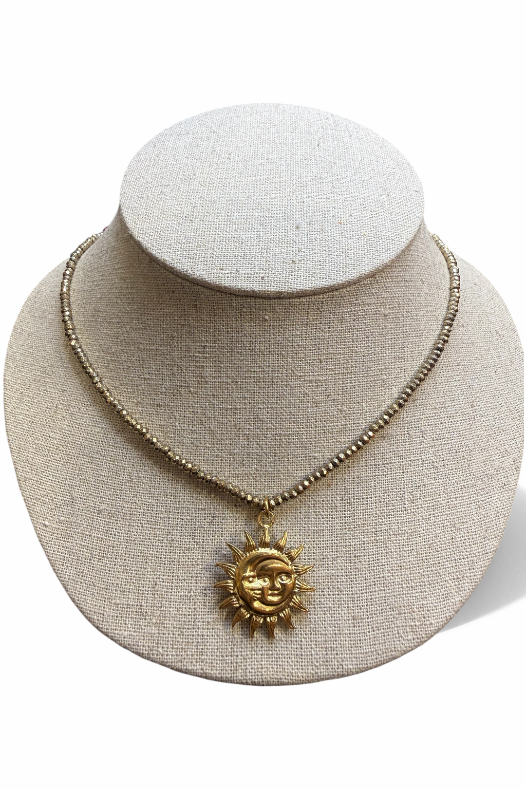Sunny moon necklace
