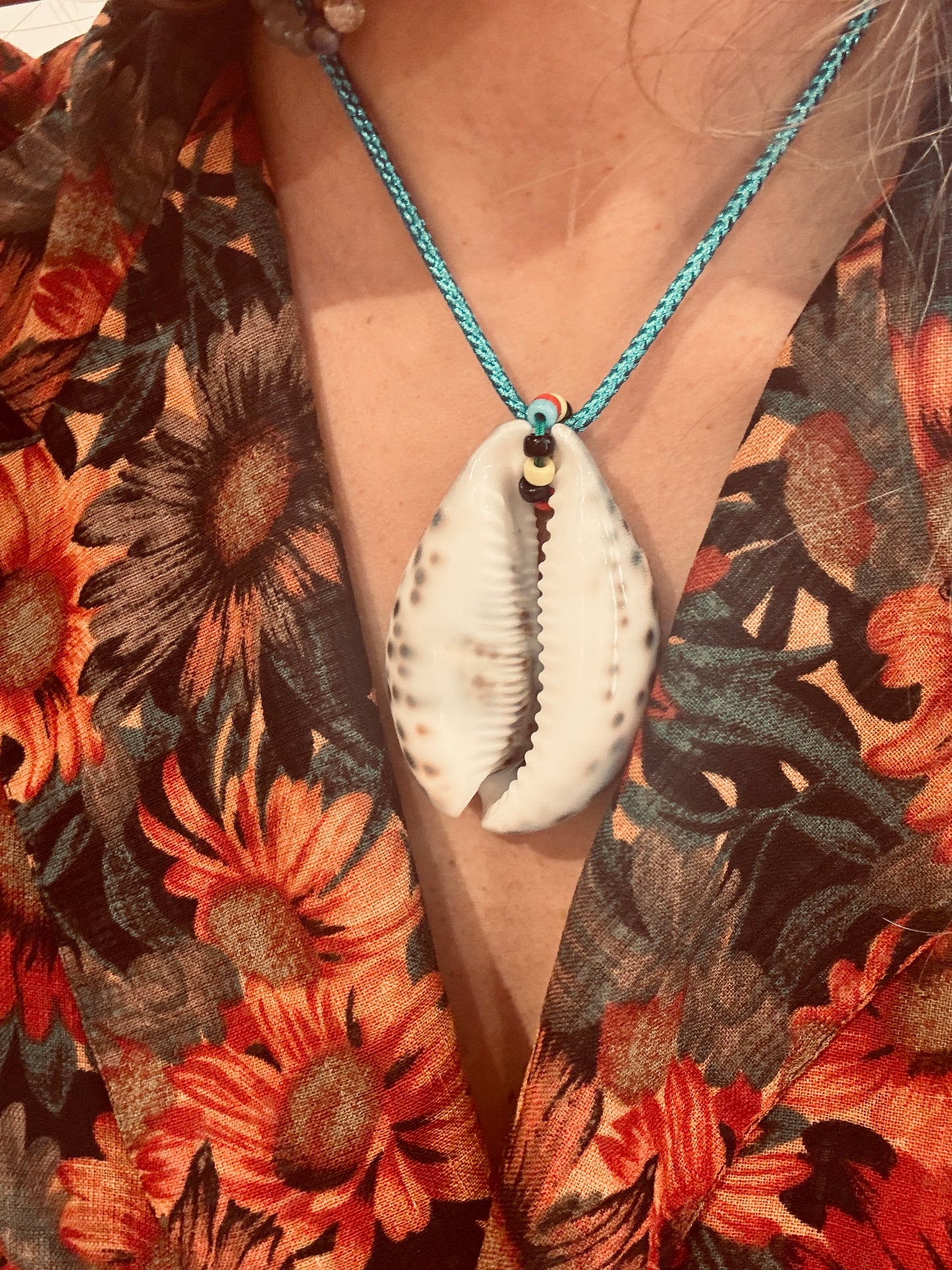 Big shell choker